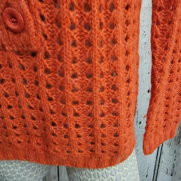 Women's Medium Vertigo Orange Open Weave 1/4 Button Pullover Sweater Top NEW nwt - Picture 2 of 9